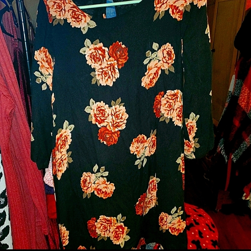 💋5/20 forever 21 floral dress size small